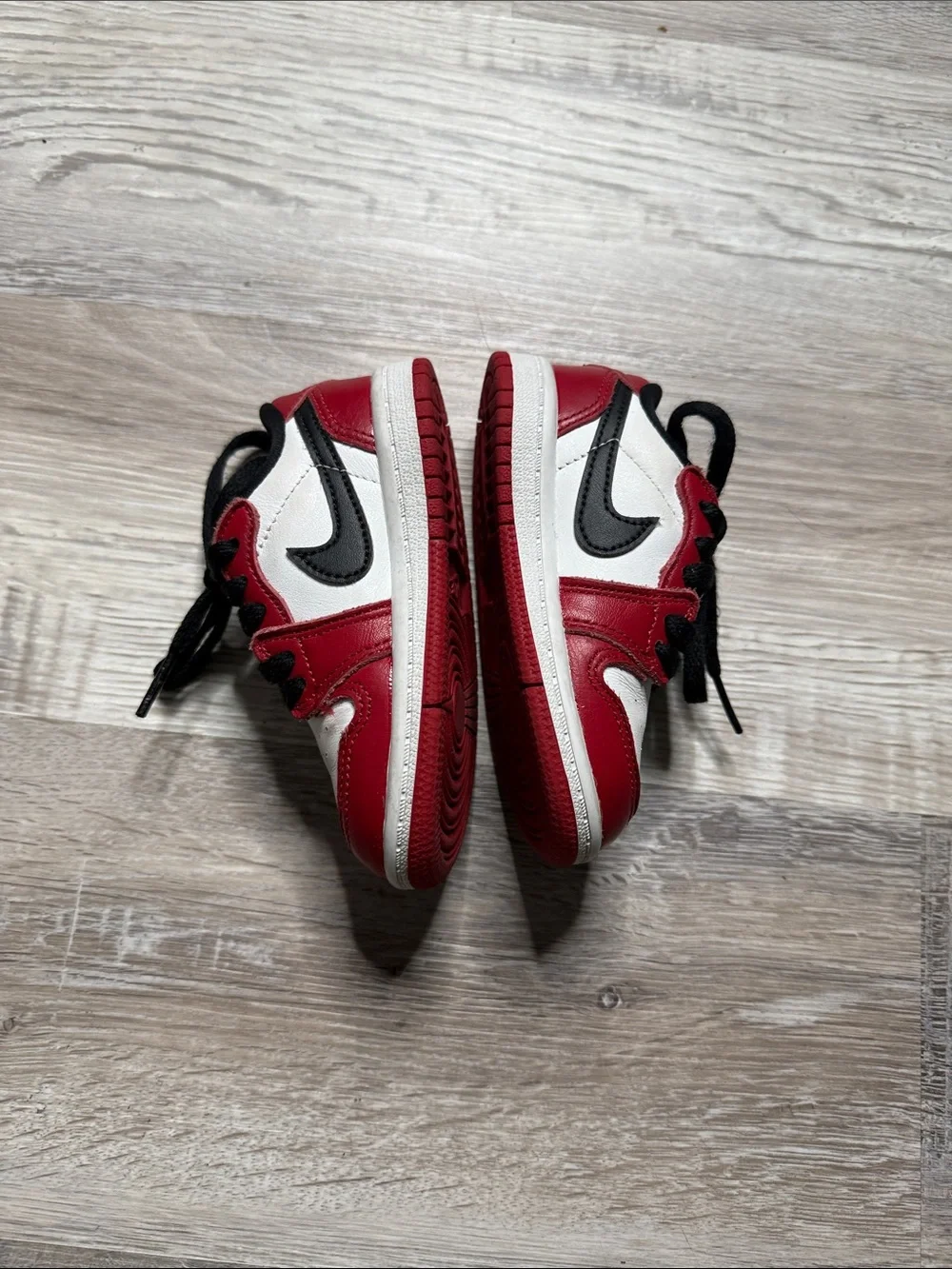 Toddler Jordan Retro 1s Size 7c